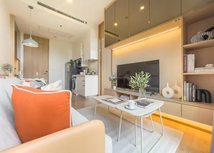 Asoke Luxury High Rise - Steps To Bts And Mrt - Wifi