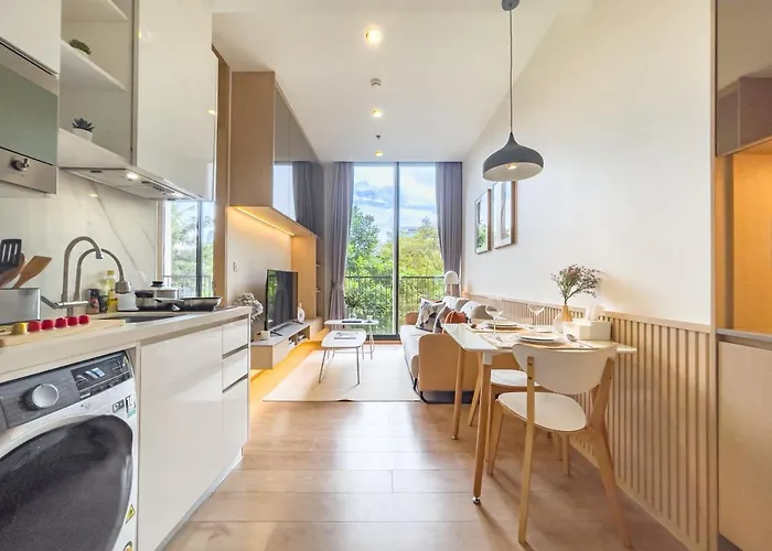 Asoke Luxury High Rise - Steps To Bts And Mrt - Wifi