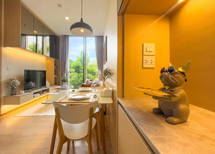 Asoke Luxury High Rise - Steps To Bts And Mrt - Wifi Holiday home Bangkok