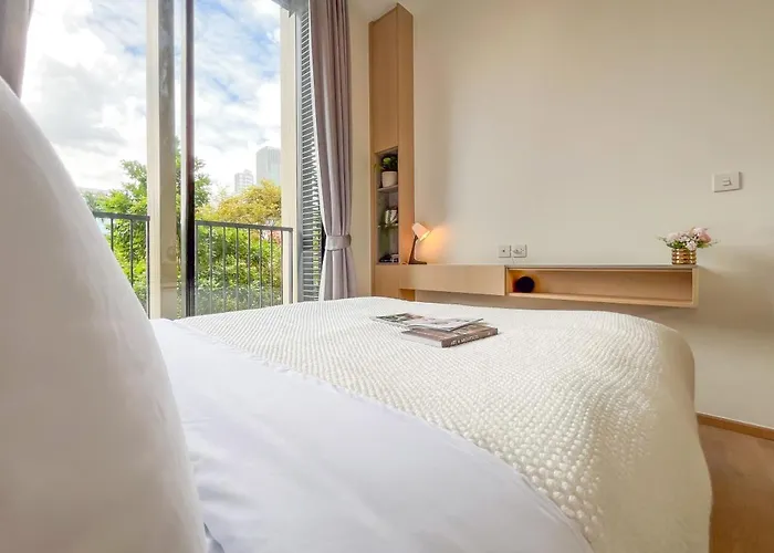 Asoke Luxury High Rise - Steps To Bts And Mrt - Wifi Holiday home *