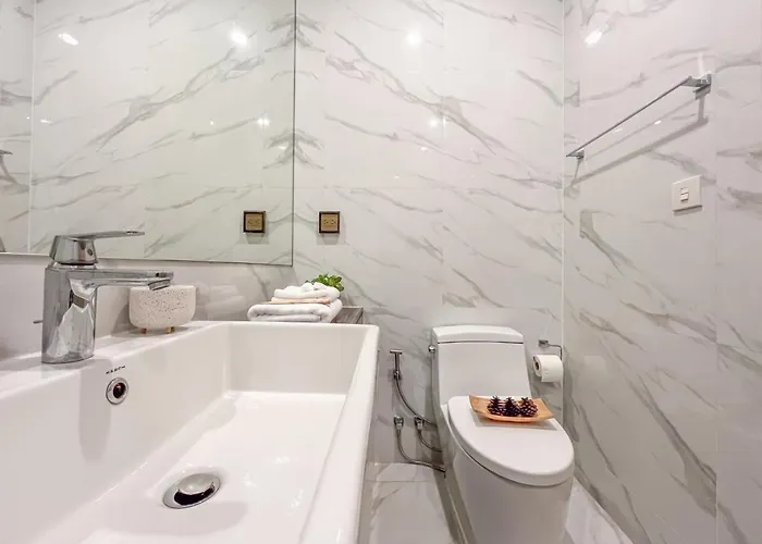 Asoke Luxury High Rise - Steps To Bts And Mrt - Wifi