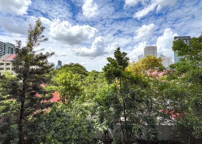 Asoke Luxury High Rise - Steps To Bts And Mrt - Wifi *